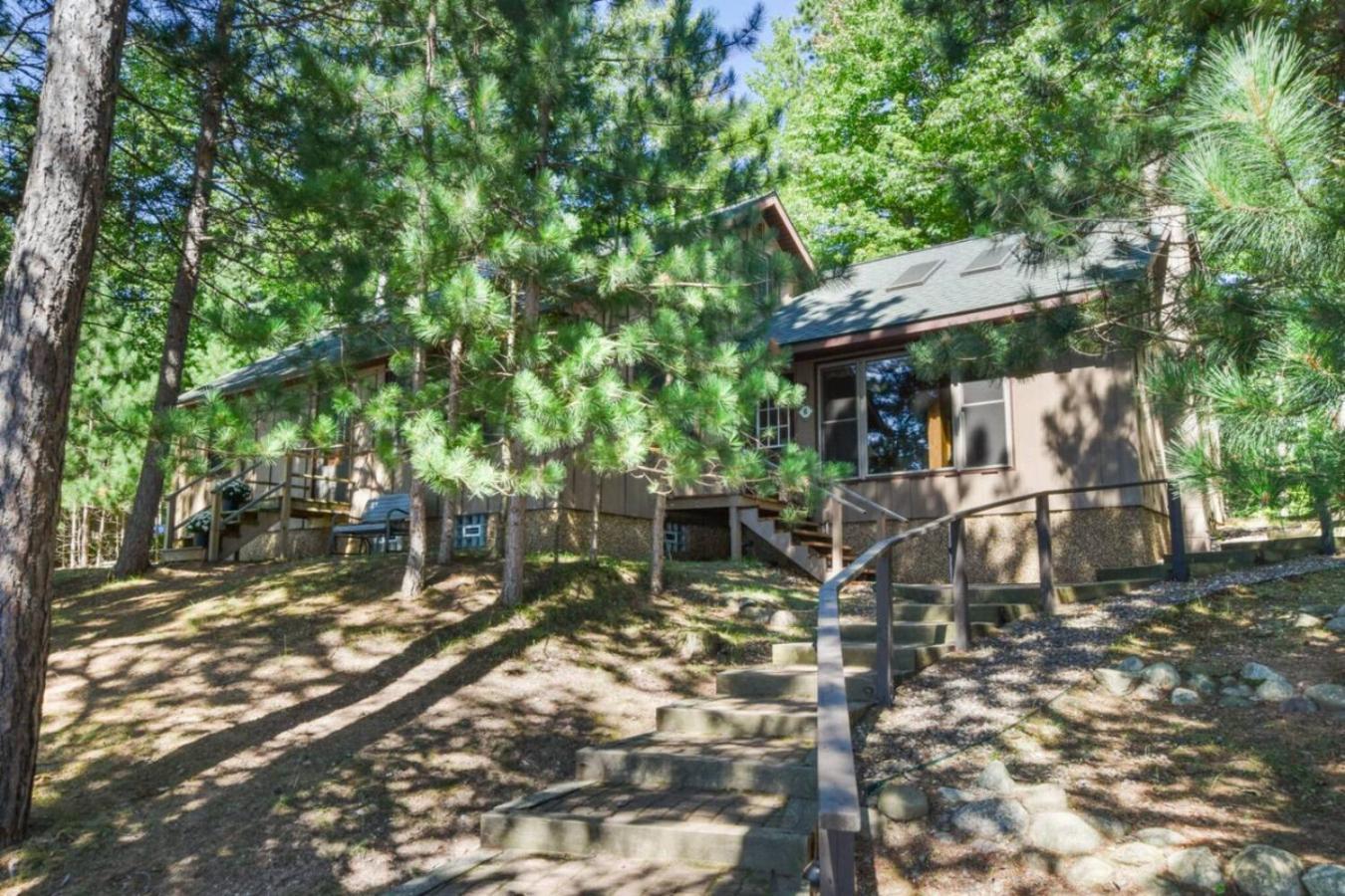 Bayview Resort Sunset Lookout Cabin 6 Saint Germain Exterior photo