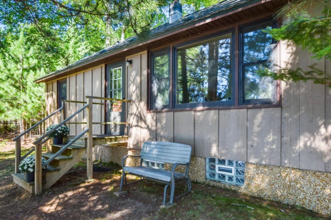 Bayview Resort Sunset Lookout Cabin 6 Saint Germain Exterior photo